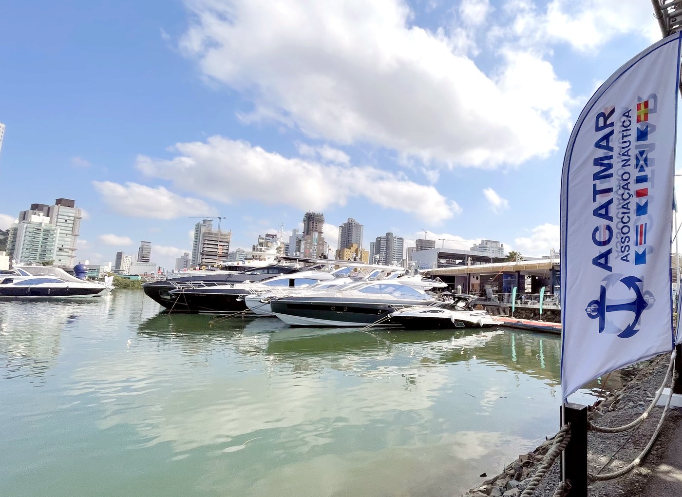 Itajaí asume el liderazgo nacional en exportación de barcos y confirma la fuerza de la náutica catarinense