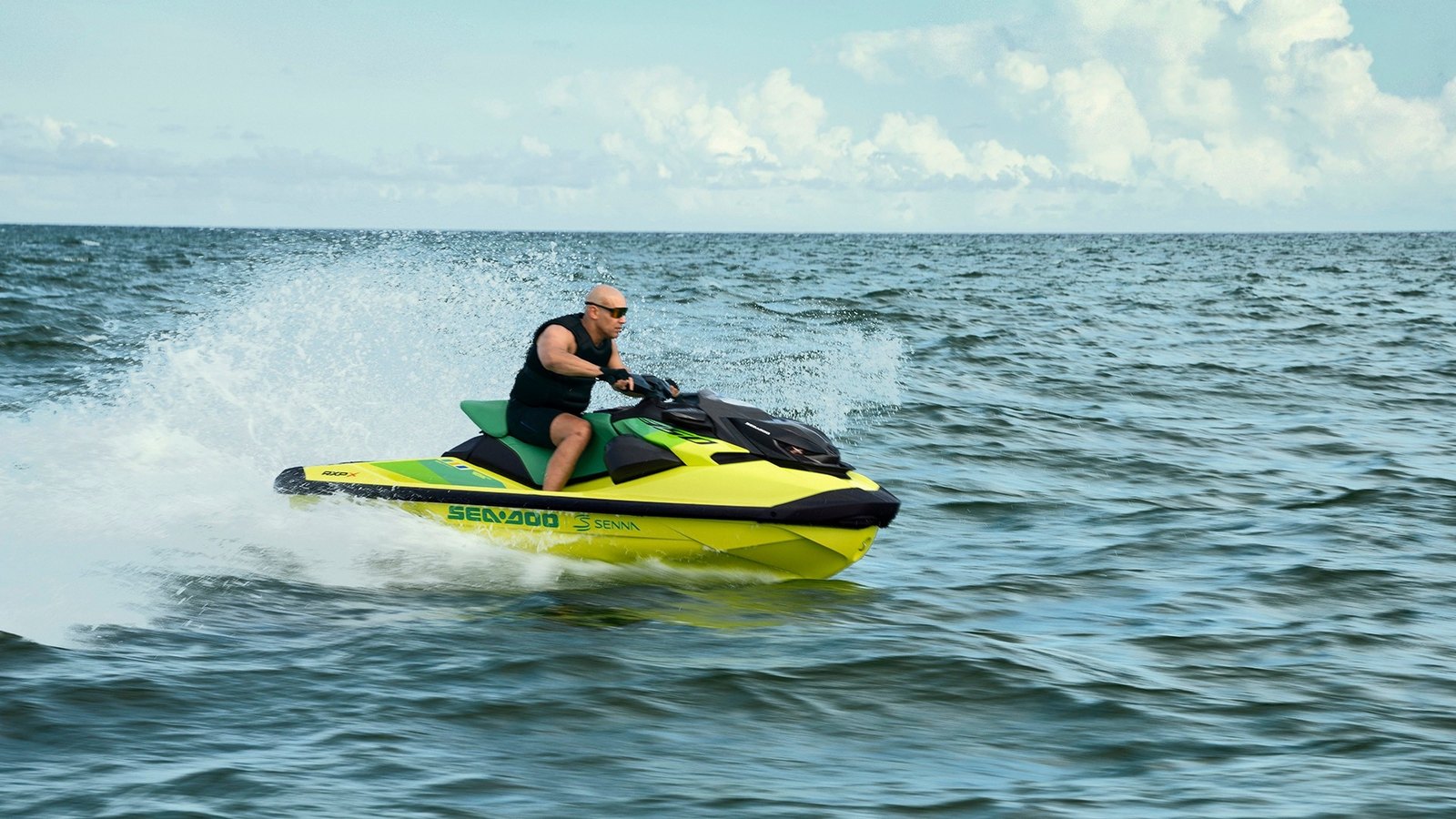 Sea-Doo apresenta a linha 2027 com motor de 350 cv e uma série de 1.991 unidades assinada por Senna